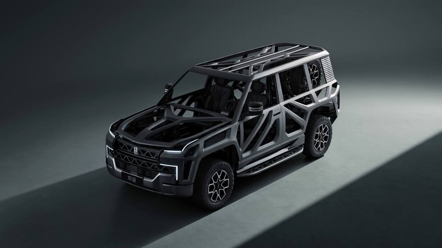 成都44仰望U8硬派越野的科技魅力，国能汽车对传统燃油车市场的冲击